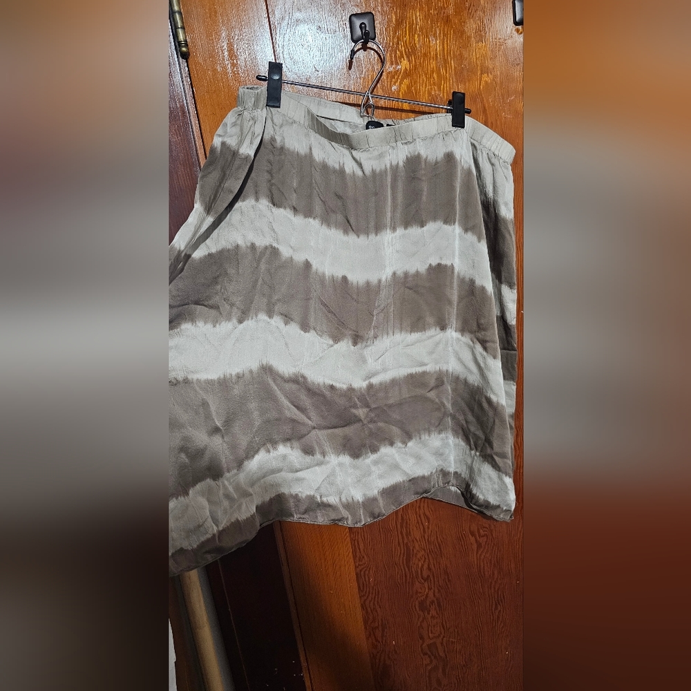 Last Chance! Silk skirt